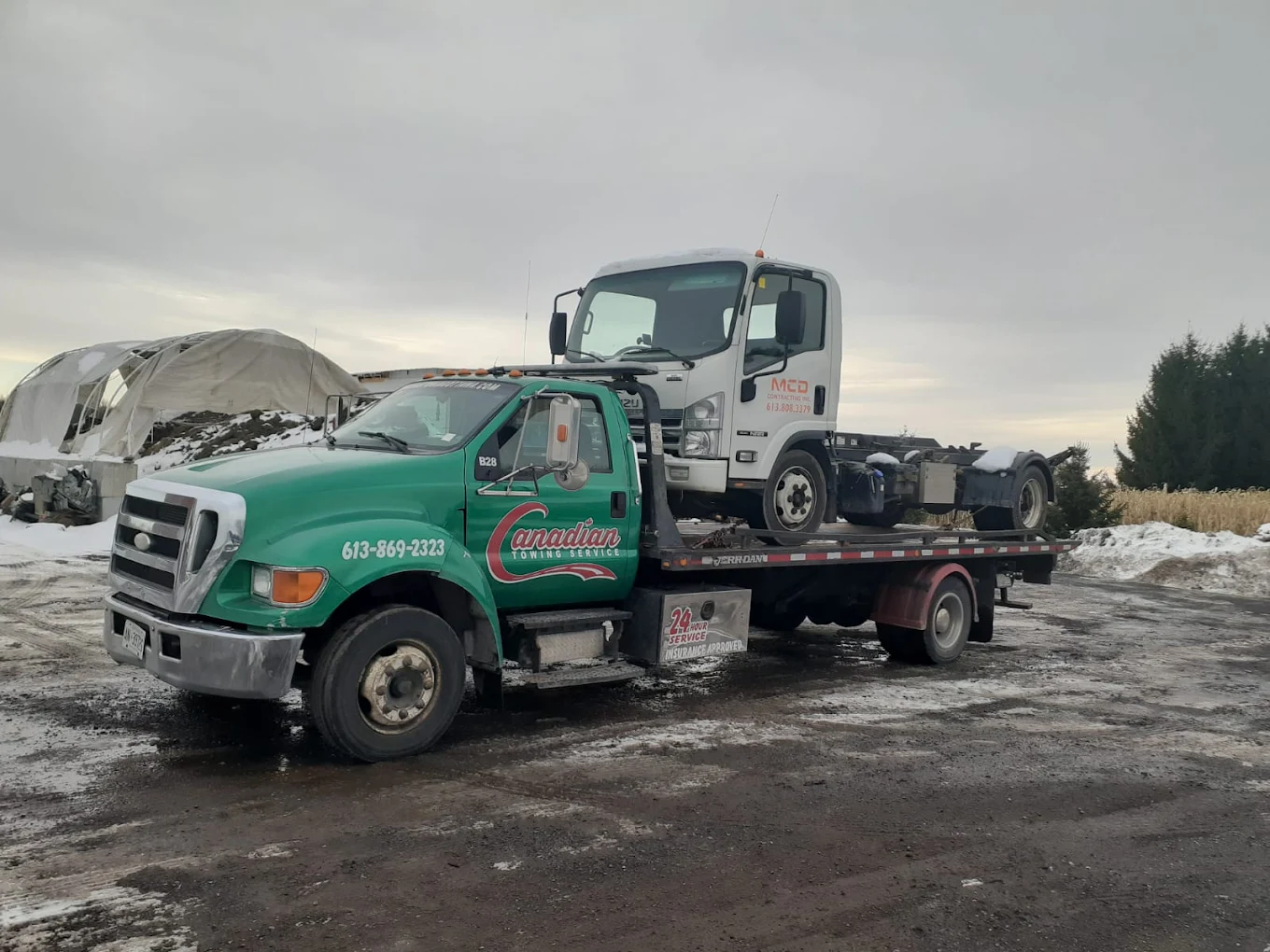 Trailer towing in Ottawa by Canadian Towing using specialized equipment for safe RV and trailer recovery in Ontario